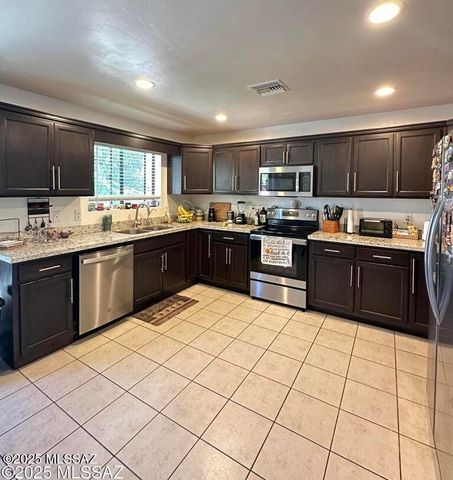 895 Calle Alabastro, Rio Rico, AZ 85648