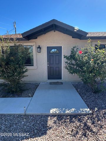 895 Calle Alabastro, Rio Rico, AZ 85648