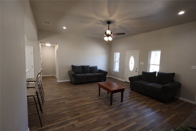 175 Lori Drive, Mineral Wells, TX 76067