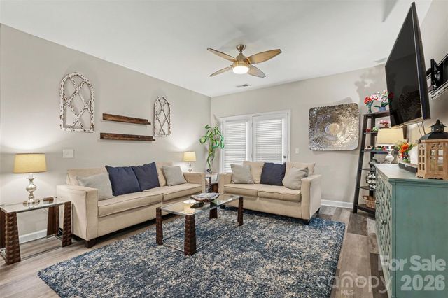 10616 Hill Point Court, Charlotte, NC 28262