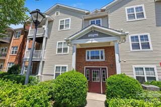 10616 Hill Point Court, Charlotte, NC 28262
