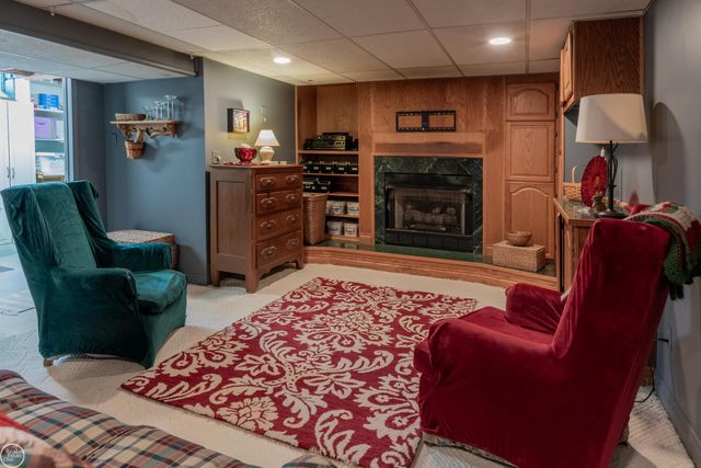 8324 Darlene Street, Warren, MI 48093