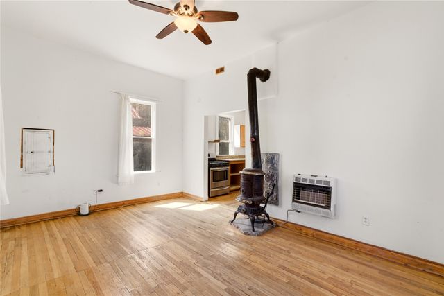 1 Opera House Road, Madrid, NM 87010