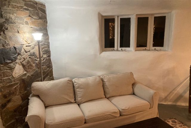 1 Opera House Road, Madrid, NM 87010