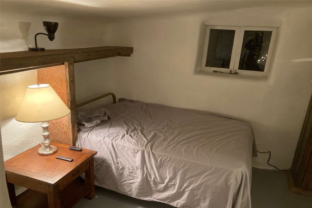 1 Opera House Road, Madrid, NM 87010