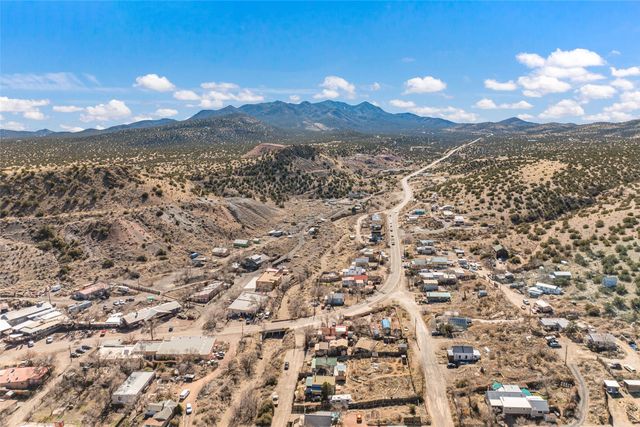1 Opera House Road, Madrid, NM 87010