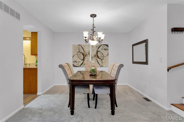 13150 Royal Pines Drive 1, Maryland Heights, MO 63146