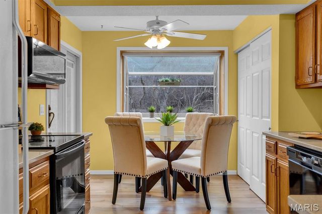 13150 Royal Pines Drive 1, Maryland Heights, MO 63146