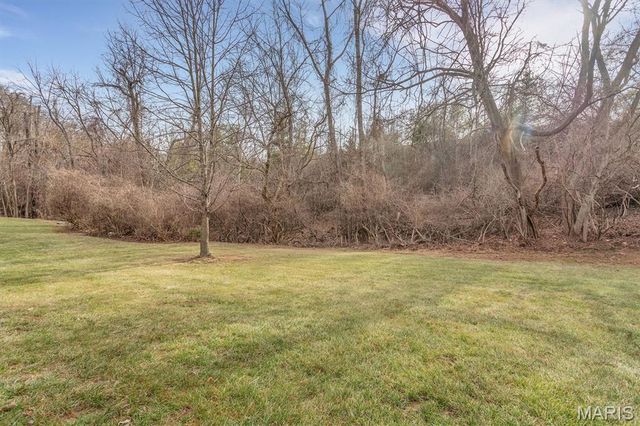 13150 Royal Pines Drive 1, Maryland Heights, MO 63146