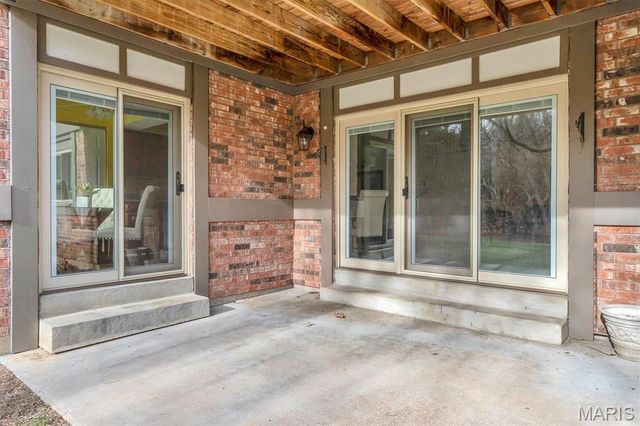 13150 Royal Pines Drive 1, Maryland Heights, MO 63146