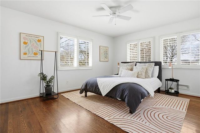 8329 Reinhardt Street, Prairie Village, KS 66206