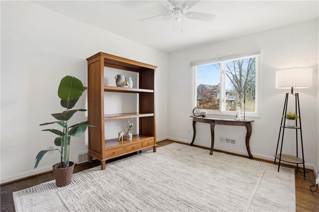 8329 Reinhardt Street, Prairie Village, KS 66206