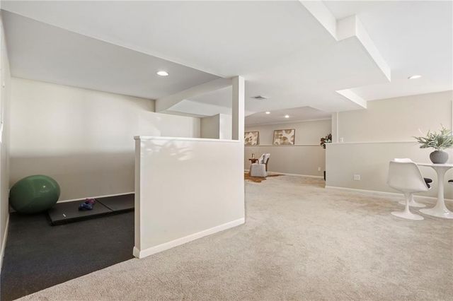 8329 Reinhardt Street, Prairie Village, KS 66206