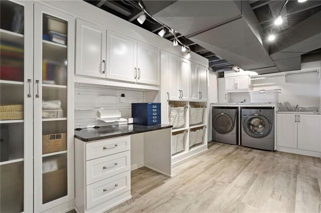 8329 Reinhardt Street, Prairie Village, KS 66206