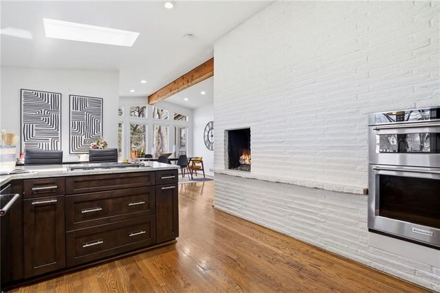 8329 Reinhardt Street, Prairie Village, KS 66206