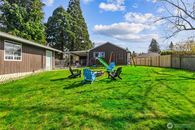 4226 Sunset Drive W, University Place, WA 98466