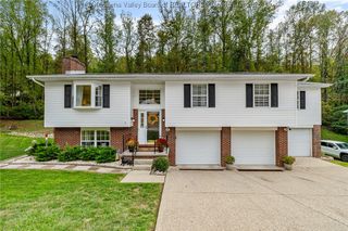 215 Majestic Drive, Charleston, WV 25313