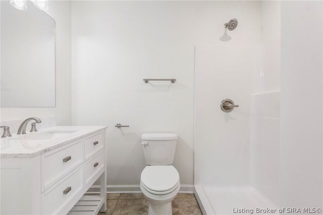 2039 Edgewood Drive, Charlestown, IN 47111