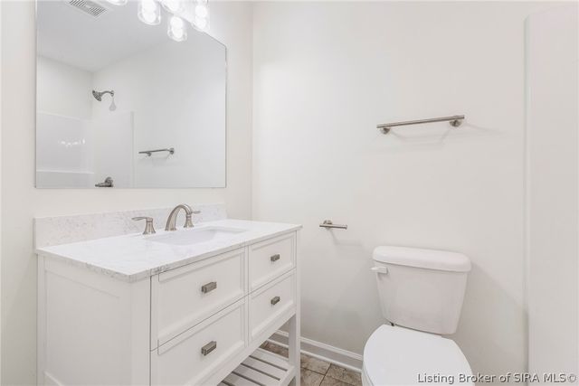 2039 Edgewood Drive, Charlestown, IN 47111