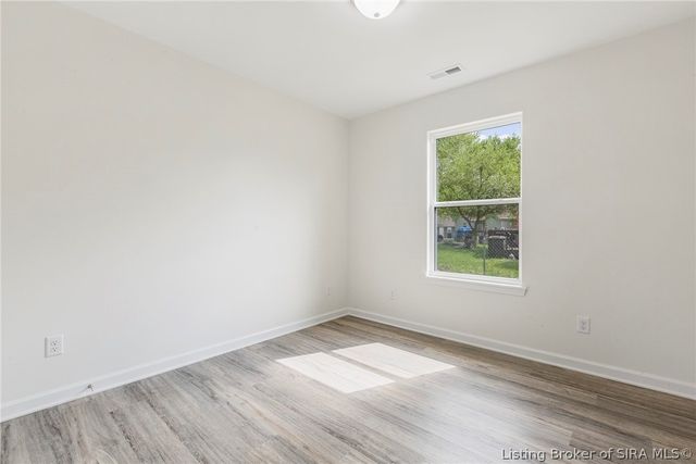 2039 Edgewood Drive, Charlestown, IN 47111