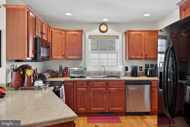 5123 SUMMERFIELD DR, Mount Joy, PA 17552