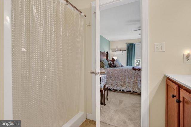 5123 SUMMERFIELD DR, Mount Joy, PA 17552