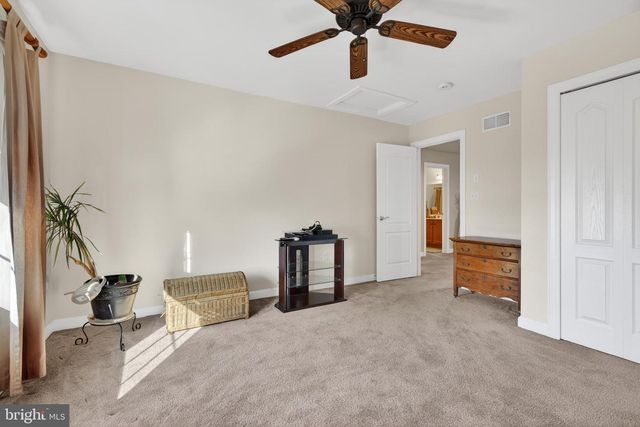 5123 SUMMERFIELD DR, Mount Joy, PA 17552