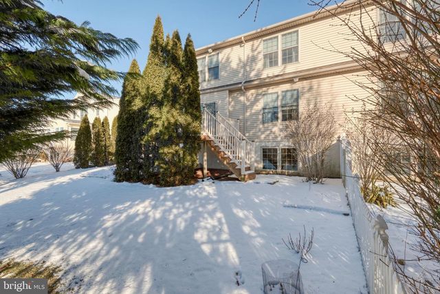 5123 SUMMERFIELD DR, Mount Joy, PA 17552