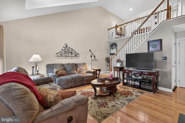 5123 SUMMERFIELD DR, Mount Joy, PA 17552