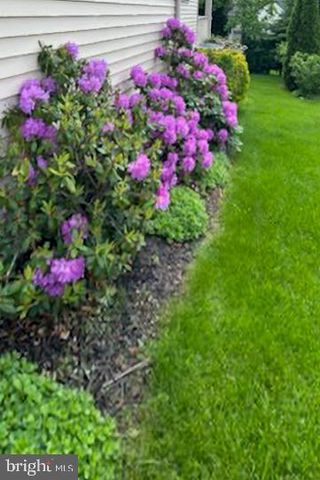 5123 SUMMERFIELD DR, Mount Joy, PA 17552