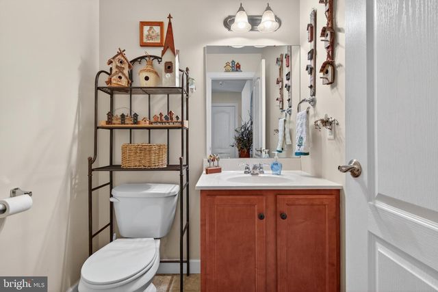 5123 SUMMERFIELD DR, Mount Joy, PA 17552