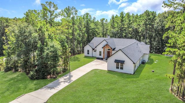 178 Feldspar Lane, Huntsville, TX 77340