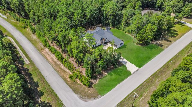 178 Feldspar Lane, Huntsville, TX 77340