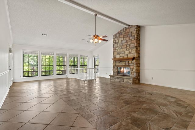 215 Osprey Drive, Hot Springs, AR 71913