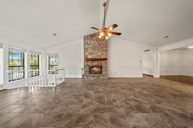 215 Osprey Drive, Hot Springs, AR 71913