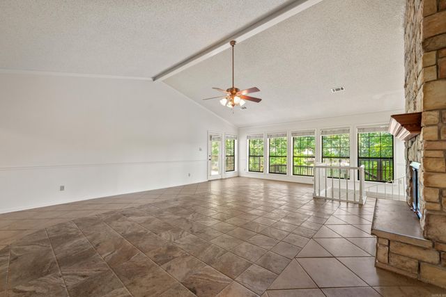 215 Osprey Drive, Hot Springs, AR 71913