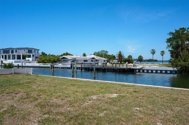 581 ROUNTREE DRIVE, Longboat Key, FL 34228