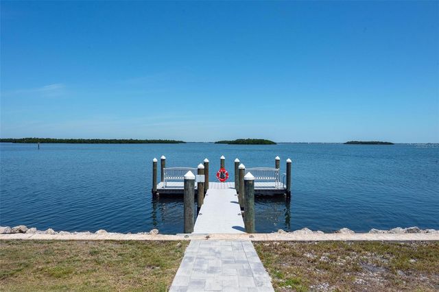 581 ROUNTREE DRIVE, Longboat Key, FL 34228