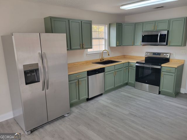 3576 Confederate Drive, Macon, GA 31211