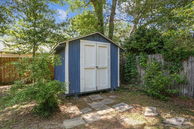 2005 N Baylen St, Pensacola, FL 32501