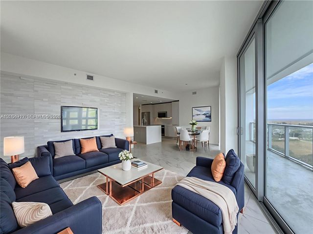 2000 Metropica Way 2009, Sunrise, FL 33323