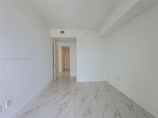 2000 Metropica Way 2009, Sunrise, FL 33323