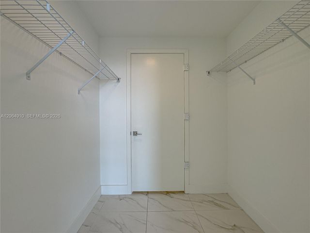 2000 Metropica Way 2009, Sunrise, FL 33323