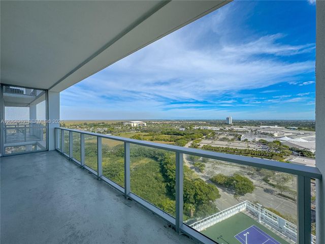 2000 Metropica Way 2009, Sunrise, FL 33323