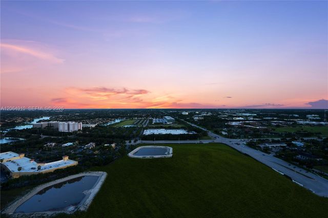 2000 Metropica Way 2009, Sunrise, FL 33323