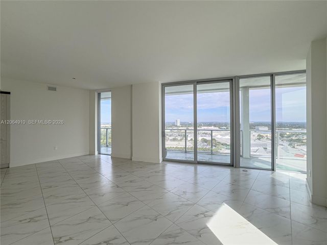 2000 Metropica Way 2009, Sunrise, FL 33323