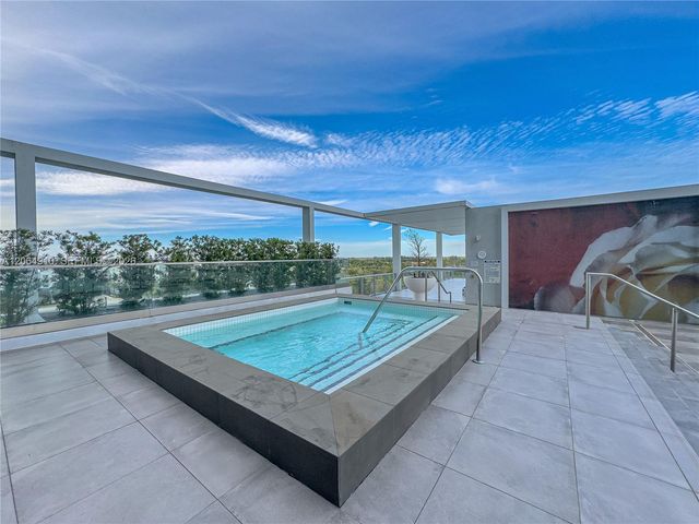 2000 Metropica Way 2009, Sunrise, FL 33323