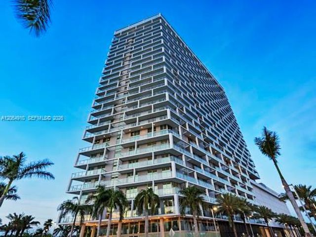 2000 Metropica Way 2009, Sunrise, FL 33323
