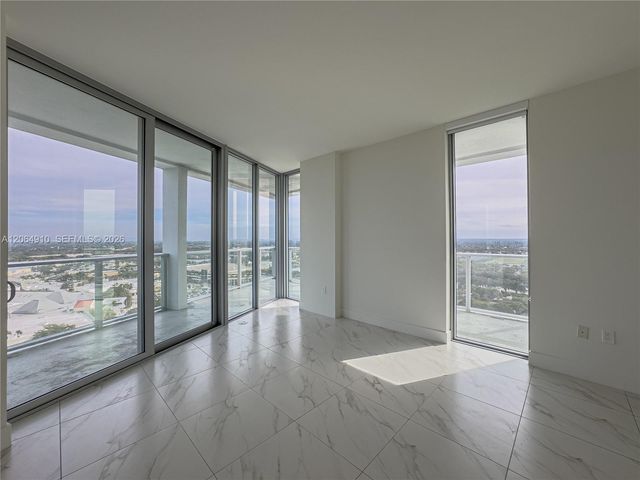 2000 Metropica Way 2009, Sunrise, FL 33323