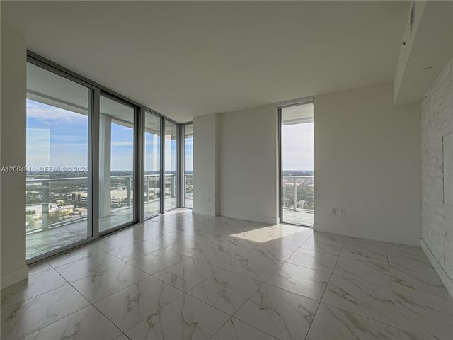 2000 Metropica Way 2009, Sunrise, FL 33323